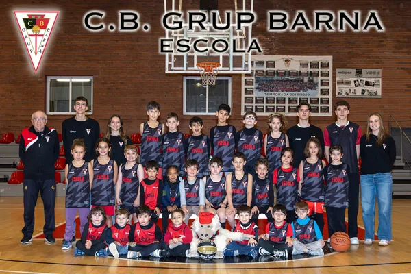 Foto d'equip de l'Escola de bàsquet del CB Grup Barna