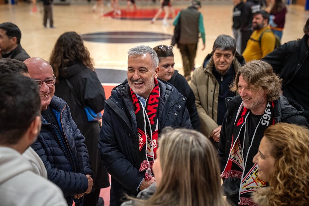 Visita de l'Alcalde de Barcelona al CB Grup Barna