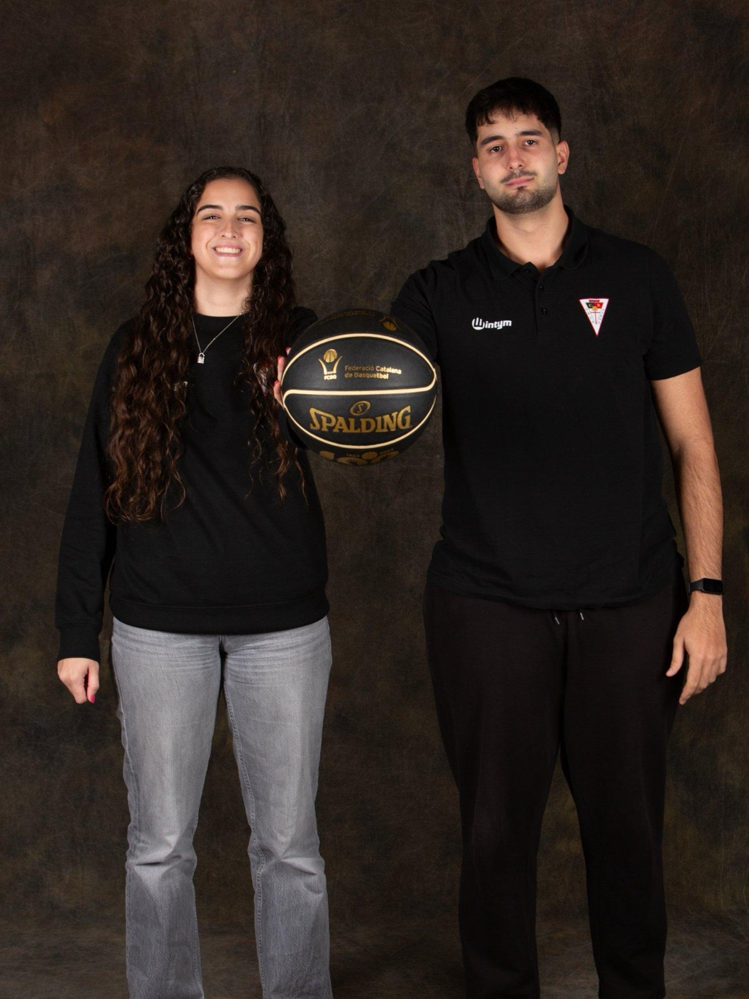 Entrenadora i entrenador del CB Grup Barna, igualtat a la banqueta